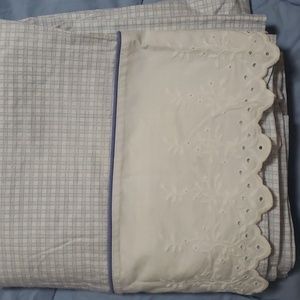 Laura Ashley Queen Size Top Sheet.